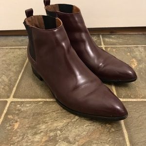 GAP Shoes - Gap Burgundy Chelsea Boot GAP Shoes - Gap Burgundy Chelsea Boot